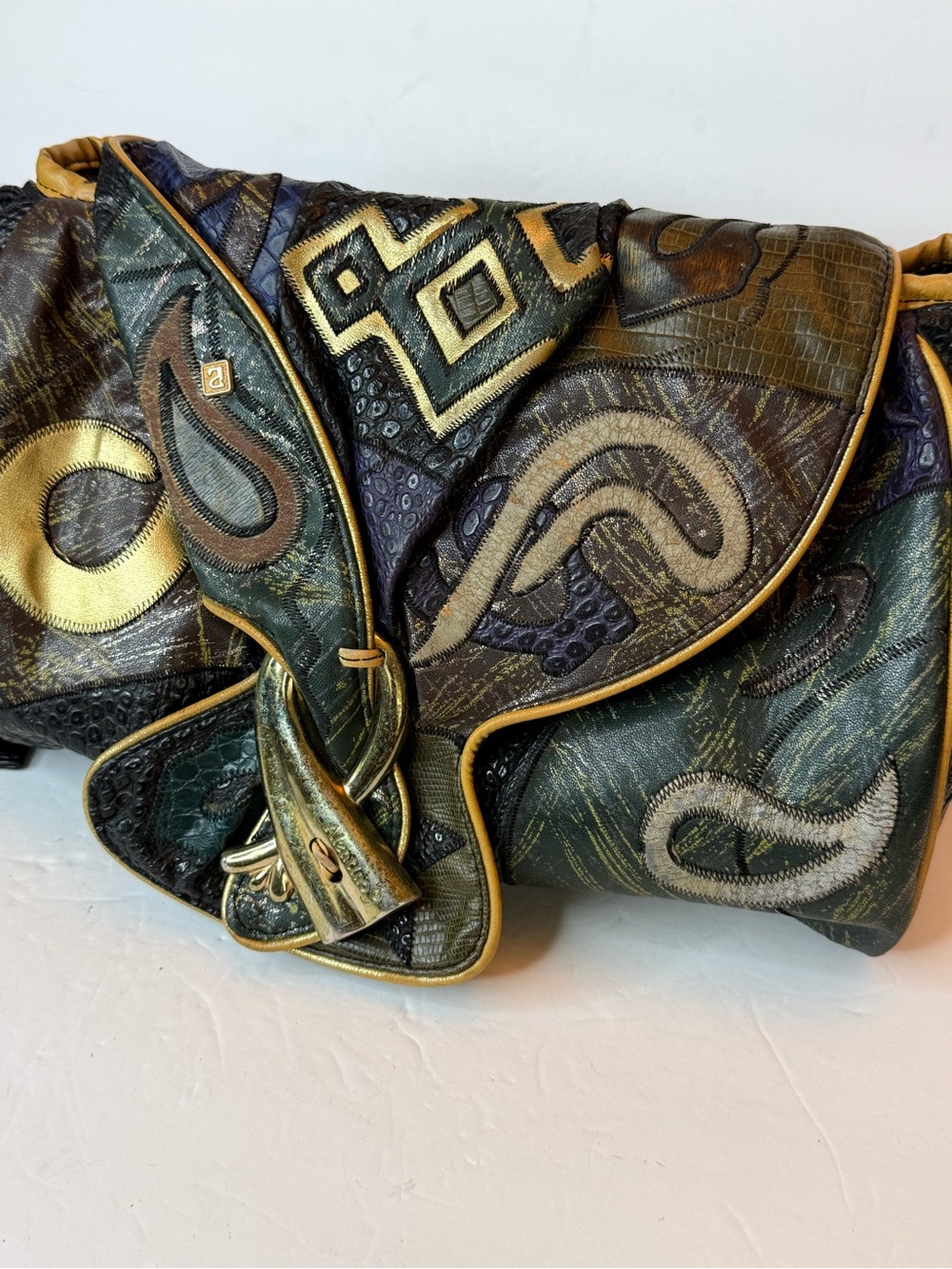 Vintage Artisan Abstract Patchwork Shoulder Bag in Green and Gold - Picture 2 of 9